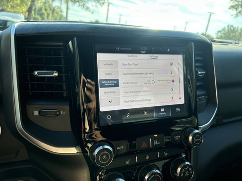 New 2026 RAM 1500 4x4 Crew Cab image 47