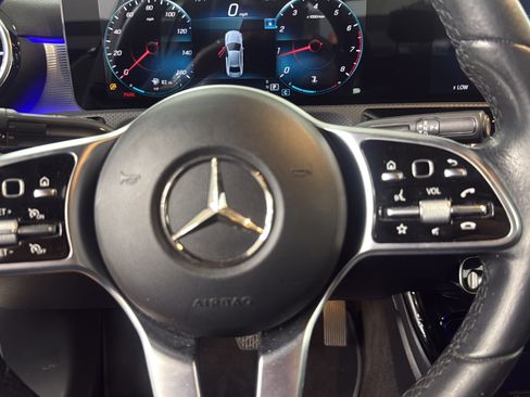 Certified 2022 Mercedes-Benz A 220 4MATIC image 18