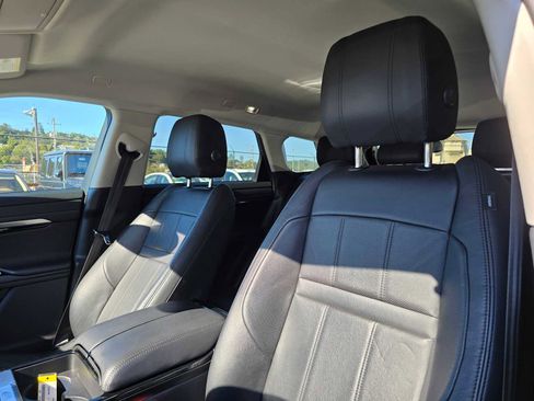 Used 2020 Land Rover Range Rover Evoque S image 23