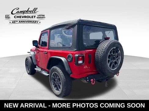 Used 2021 Jeep Wrangler Sport AWD/4WD image 3
