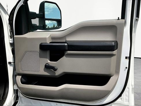 Used 2017 Ford F250 XL RWD image 22