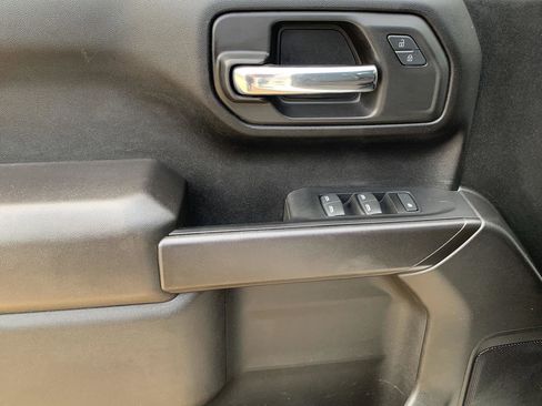 Used 2022 Chevrolet Silverado 1500 W/T w/ Trailering Package image 17