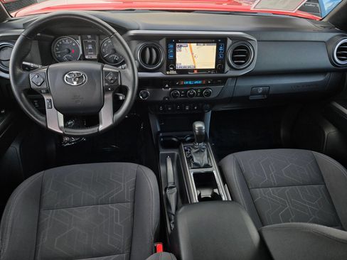 Certified 2016 Toyota Tacoma TRD Sport RWD image 12