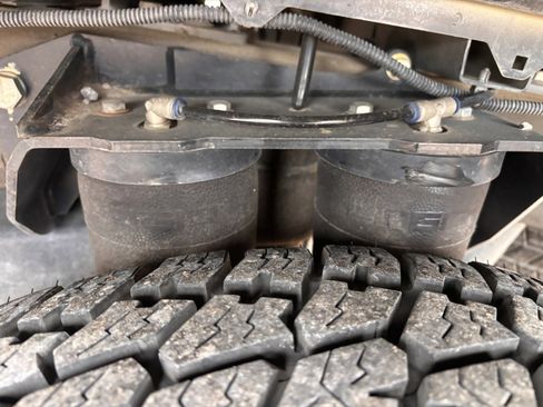 Used 2022 Chevrolet Silverado 3500 LTZ w/ LTZ Texas Edition image 11