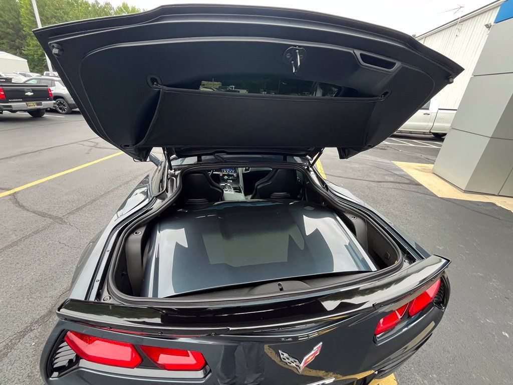 Used 2019 Chevrolet Corvette Grand Sport RWD image 11
