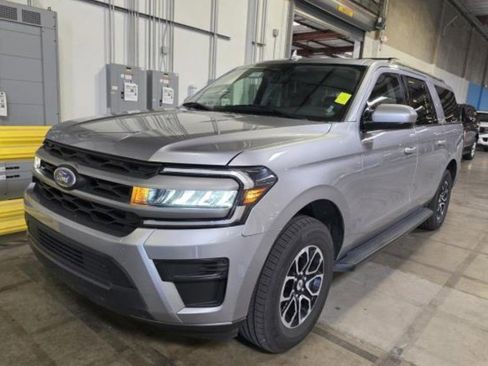 Used 2024 Ford Expedition Max XLT AWD/4WD image 4
