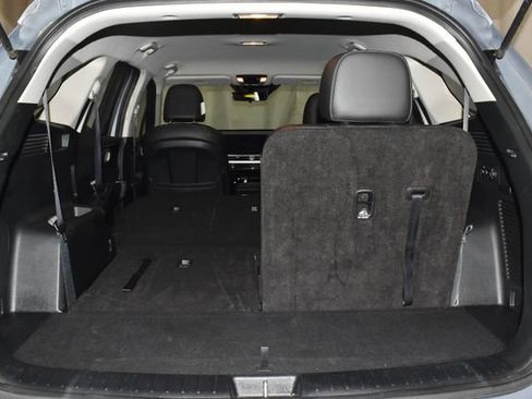 Used 2024 Kia Sorento S image 34