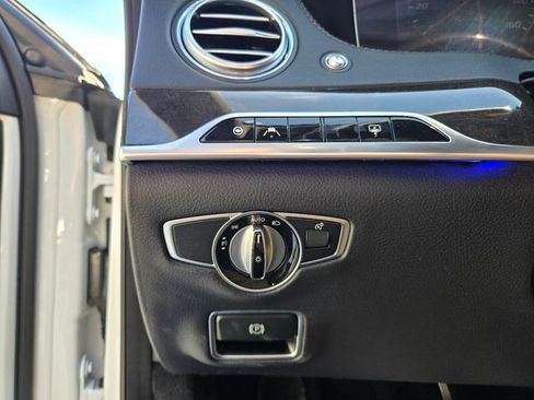Used 2019 Mercedes-Benz S 560 4MATIC Sedan image 22