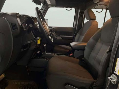 Used 2017 Jeep Wrangler Unlimited Sport w/ Connectivity Group image 60