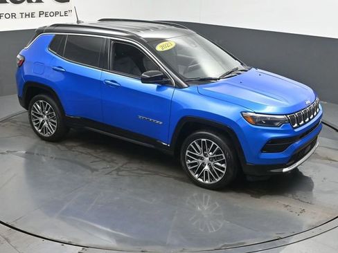 Used 2023 Jeep Compass Limited w/ Elite Group AWD/4WD image 37