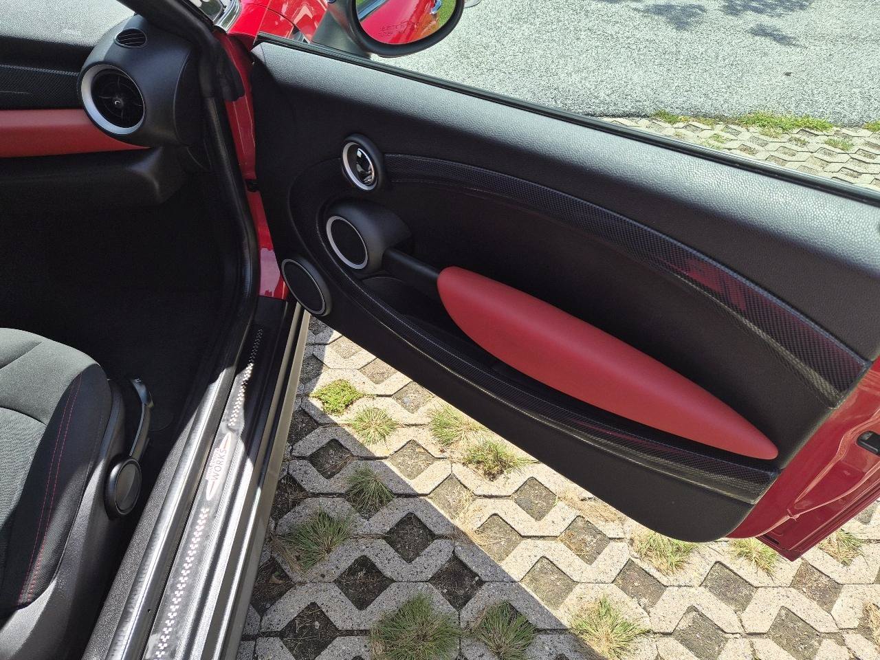 Used 2014 MINI Cooper Roadster S FWD image 11