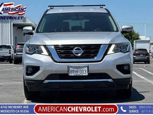 Used 2019 Nissan Pathfinder SV FWD image 9