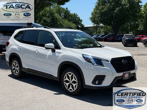Certified 2023 Subaru Forester Premium AWD/4WD image 1