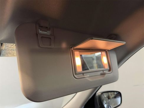 Used 2022 Ford Escape Titanium image 28