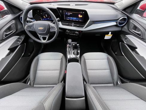 New 2026 Chevrolet Trax LT w/ Driver Confidence Package FWD image 10
