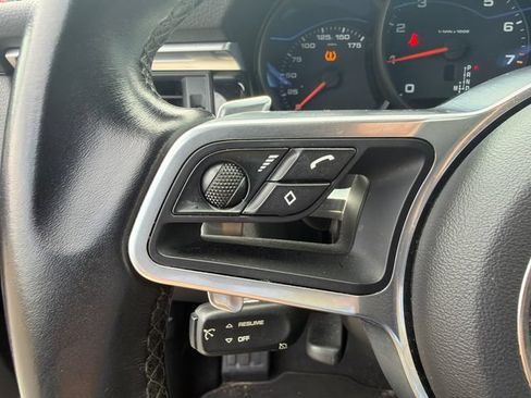 Used 2021 Porsche Macan AWD/4WD image 25