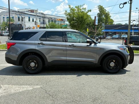 Used 2021 Ford Explorer 4WD Police Interceptor w/ Ready For The Road Package image 5