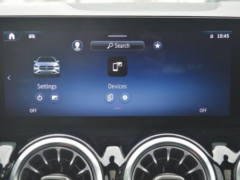 Certified 2025 Mercedes-Benz GLA 250 image 23