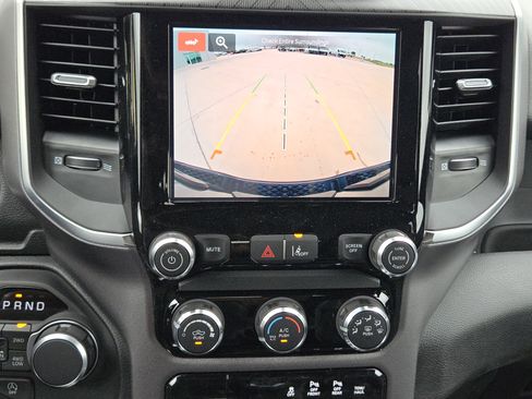 New 2026 RAM 1500 Express AWD/4WD image 15