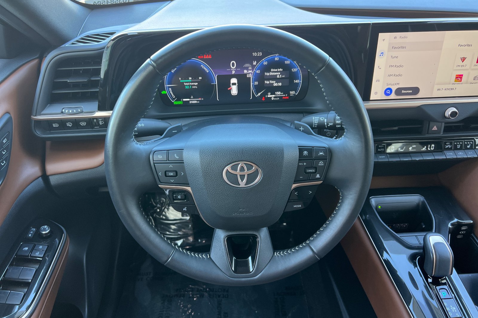 Certified 2025 Toyota Crown Signia AWD/4WD image 14