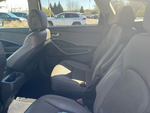 Used 2017 Hyundai Santa Fe Limited w/ Cargo Package AWD/4WD image 9