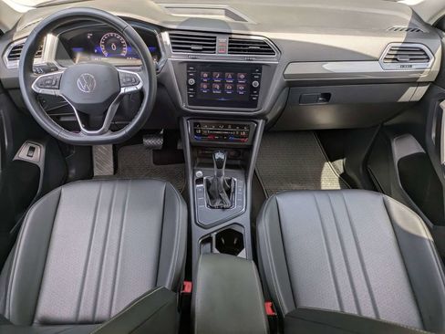 Used 2023 Volkswagen Tiguan SE FWD image 15