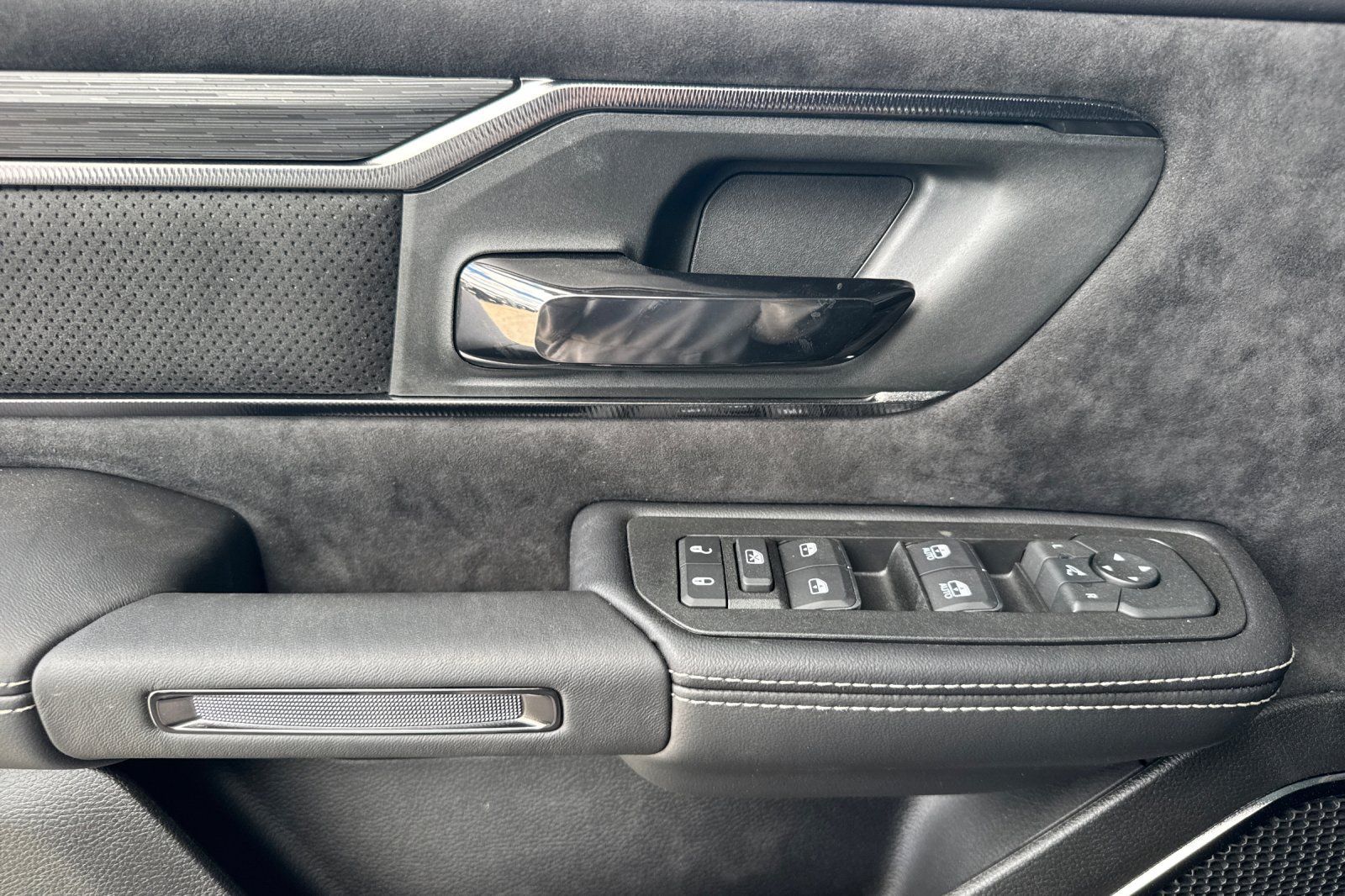 New 2026 RAM 1500 RHO AWD/4WD image 10