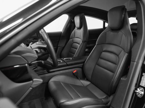 Used 2023 Porsche Taycan image 43