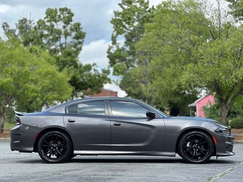 Used 2022 Dodge Charger R/T w/ Driver Convenience Group RWD image 4