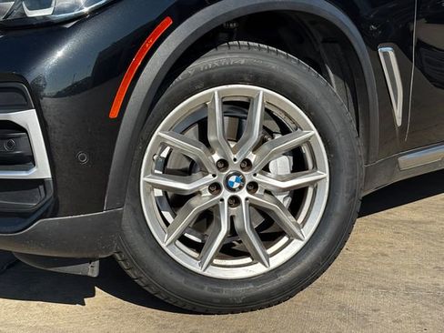 Used 2022 BMW X5 sDrive40i w/ Premium Package image 2