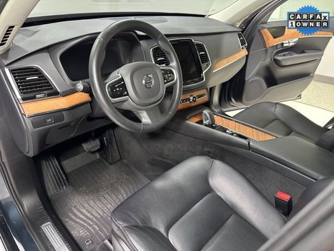 Used 2023 Volvo XC90 B6 Plus w/ Protection Package image 12