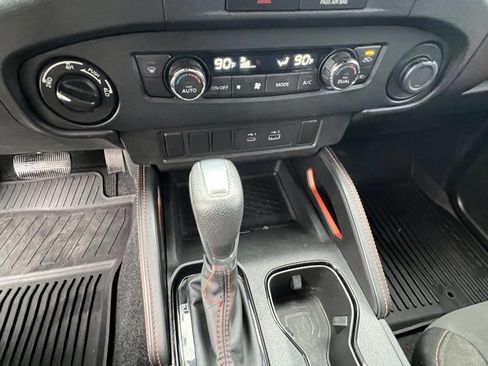 Used 2022 Nissan Frontier PRO-4X w/ Off-Road Protection Package image 18