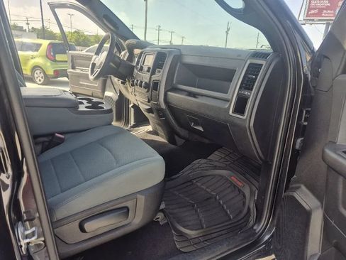 Used 2019 RAM 1500 Classic Tradesman AWD/4WD image 18