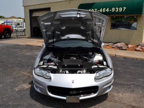 Used 2002 Chevrolet Camaro Z28 w/ SS Performance/Appearance Pkg image 39