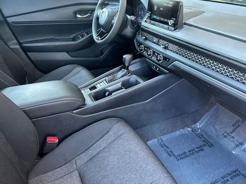 Used 2024 Honda Accord EX image 12