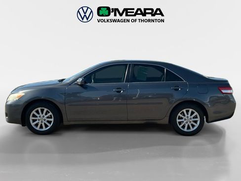 Used 2010 Toyota Camry XLE FWD image 2