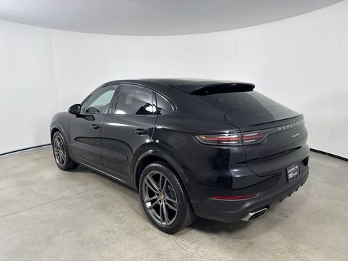 Certified 2022 Porsche Cayenne Coupe AWD/4WD image 3