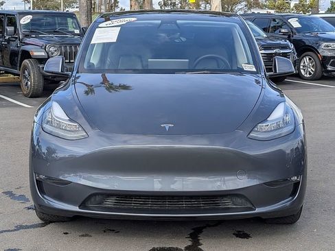 Used 2021 Tesla Model Y Long Range image 6