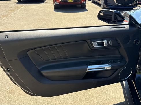 Used 2019 Ford Mustang Premium RWD image 17