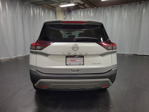 Used 2023 Nissan Rogue SV image 7