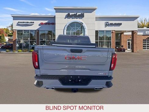Used 2025 GMC Sierra 1500 AT4 w/ AT4 Premium Package image 6
