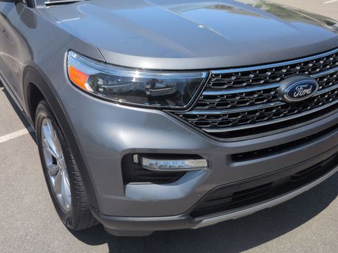 Certified 2023 Ford Explorer XLT w/ Equipment Group 202A RWD image 10