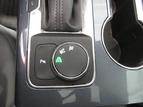 Used 2020 Chevrolet Blazer LT w/ Sound & Technology Package FWD image 28