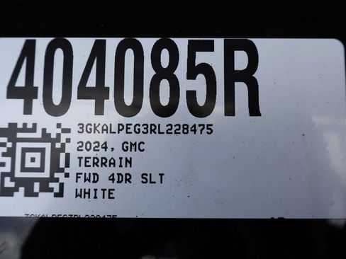 Used 2024 GMC Terrain SLT FWD image 42