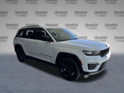 Used 2023 Jeep Grand Cherokee Limited w/ Black Appearance Package image 2