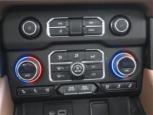 Used 2023 Chevrolet Tahoe High Country image 19