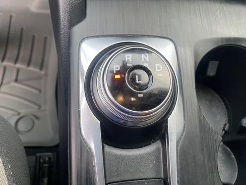 Used 2020 Ford Escape SE FWD image 35
