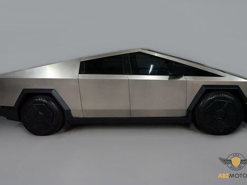 Used 2024 Tesla Cybertruck Cyberbeast image 4