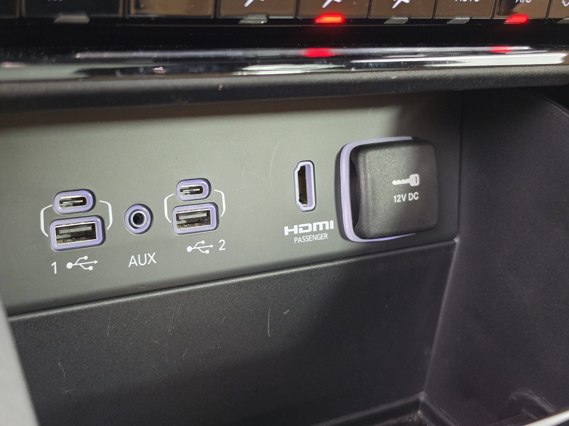 Used 2024 Jeep Grand Cherokee Summit AWD/4WD image 22
