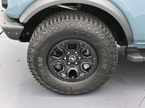 Used 2022 Ford Bronco Wildtrak image 33